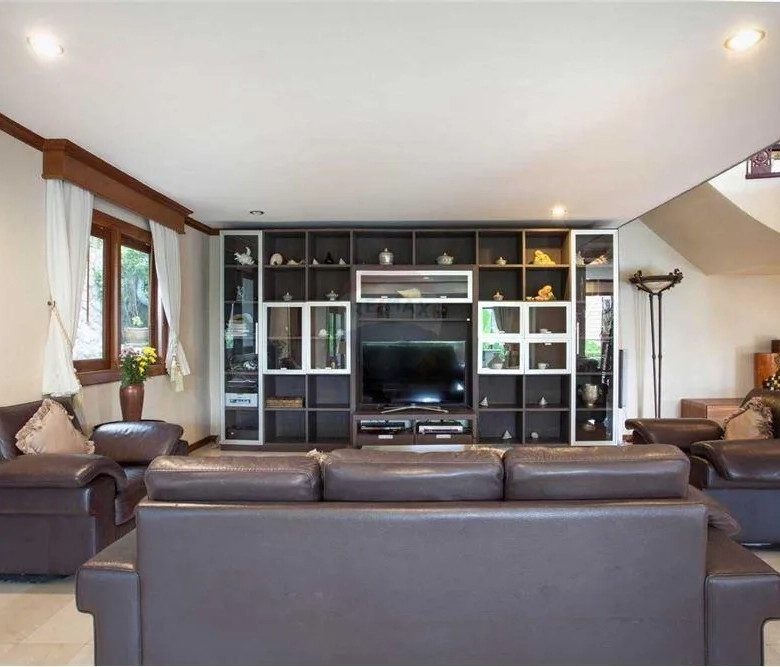 4 Bedroom Sea View Pool Villa for Sale in Patong, Phuket