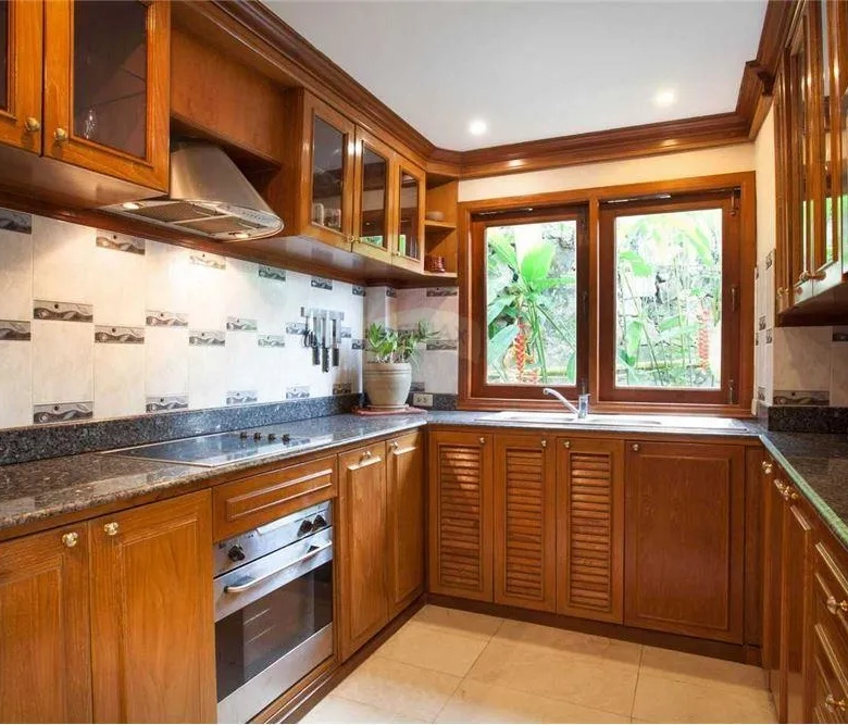 4 Bedroom Sea View Pool Villa for Sale in Patong, Phuket