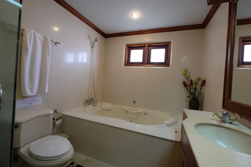 4 Bedroom Sea View Pool Villa for Sale in Patong, Phuket