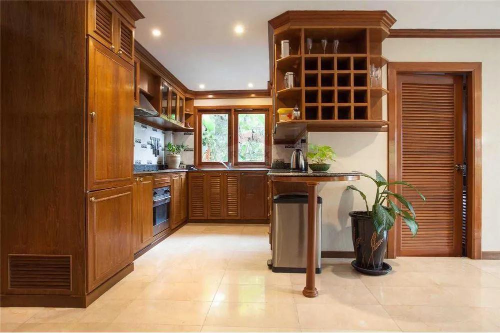 4 Bedroom Sea View Pool Villa for Sale in Patong, Phuket