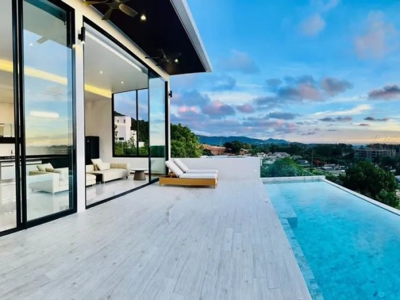 5 bedroom villa for rent in Layan Phuket