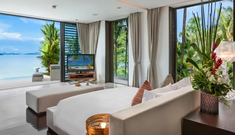 6 Bedroom Beachfront Villa for Sale in Cape Yamu, Phuket