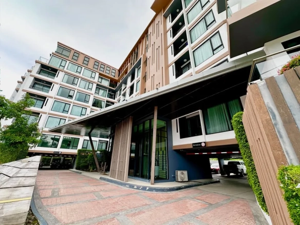 Studio for rent at 6th Avenue Surin Phuket