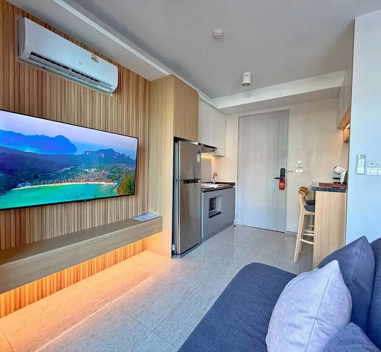 Renovated Studio for Rent at 6th Avenue Surin Phuket