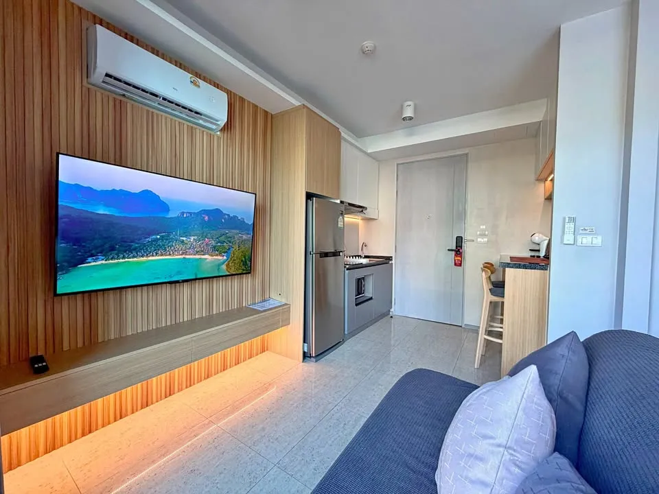 Renovated Studio for Rent at 6th Avenue Surin Phuket