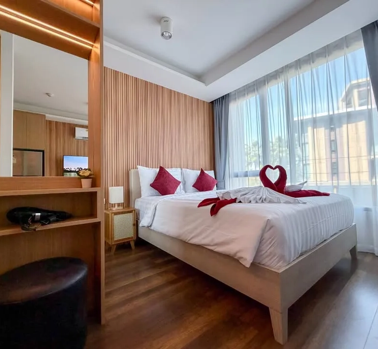 Renovated Studio for Rent at 6th Avenue Surin Phuket