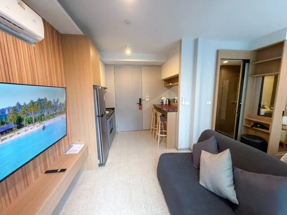 Renovated Studio for Rent at 6th Avenue Surin Phuket