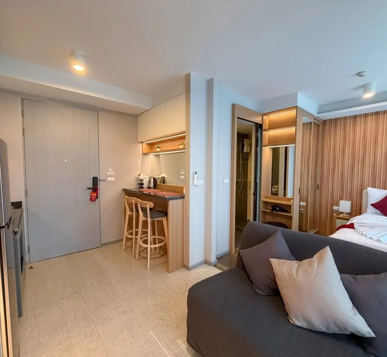 Renovated Studio for Rent at 6th Avenue Surin Phuket
