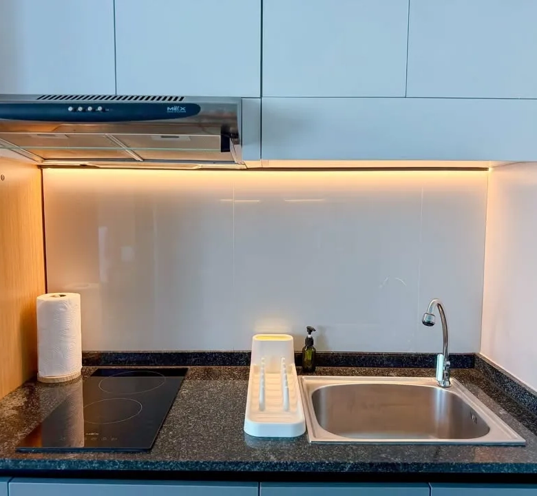 Renovated Studio for Rent at 6th Avenue Surin Phuket