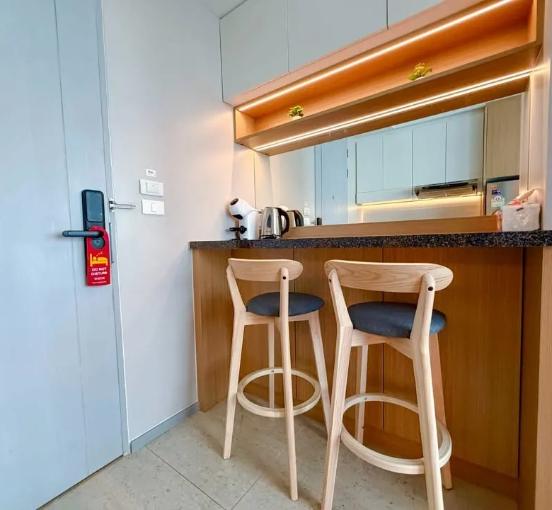 Renovated Studio for Rent at 6th Avenue Surin Phuket