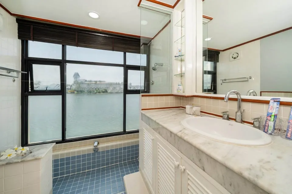 2-Bedroom Lakefront Duplex for Rent at Allamanda 1, Laguna Phuket
