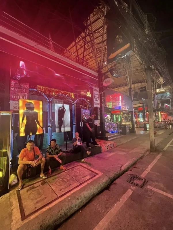Go-Go Bar for Sale on Bangla Road, Patong – 80 sqm