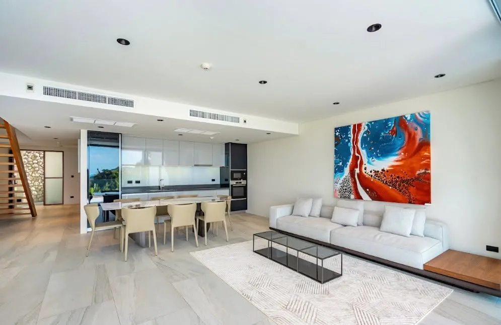 3 Bedroom Luxury Sea View Duplex for Rent at Bluepoint Patong