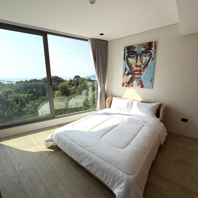 3 Bedroom Luxury Sea View Duplex for Rent at Bluepoint Patong