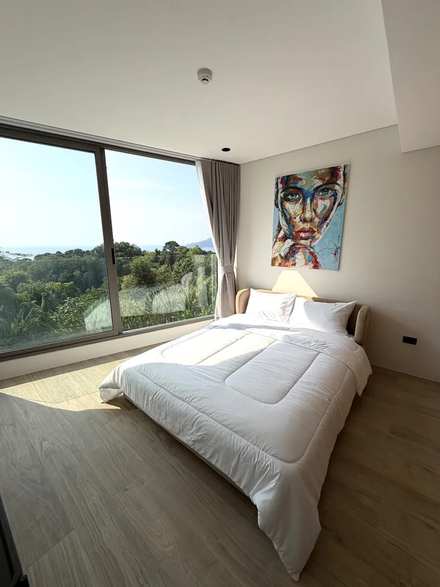 3 Bedroom Luxury Sea View Duplex for Rent at Bluepoint Patong