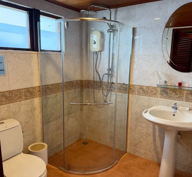Kamala Bungalow Resort for Sale – 5 Private Bungalows Near the Beach