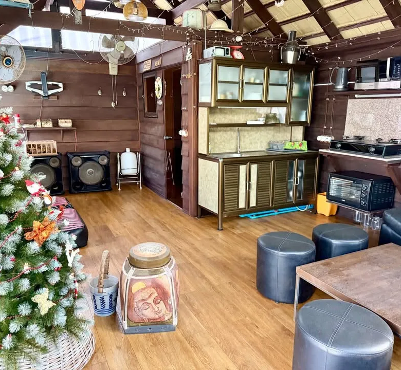 Kamala Bungalow Resort for Sale – 5 Private Bungalows Near the Beach