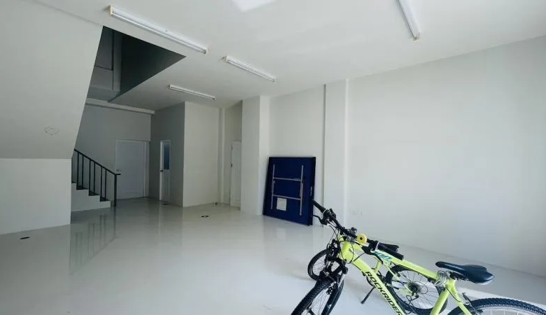 Commercial Townhouse for Rent in Koh Kaew Phuket