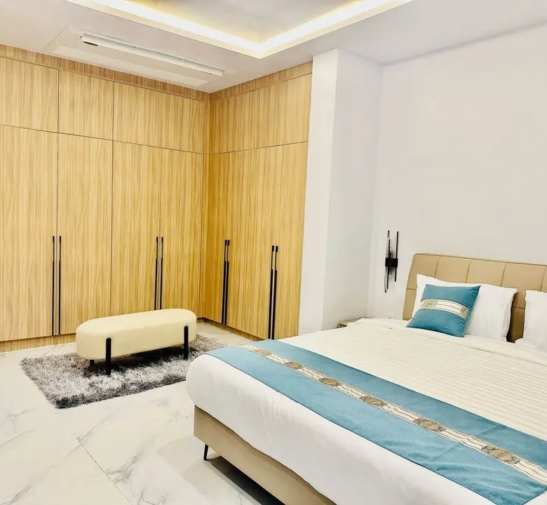 5 Bedroom Villa for Rent in Layan, Phuket – Sea View Pool Villa