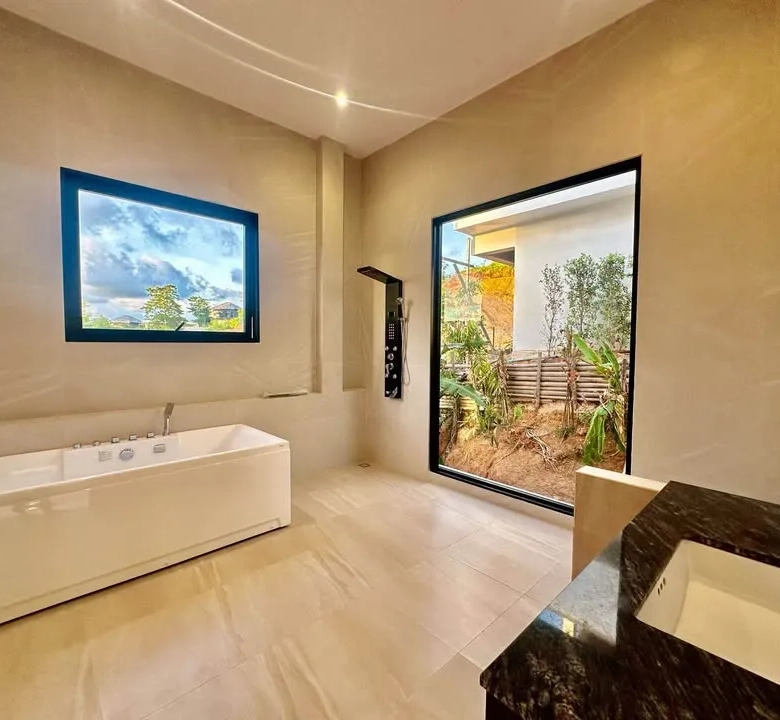 5 Bedroom Villa for Rent in Layan, Phuket – Sea View Pool Villa