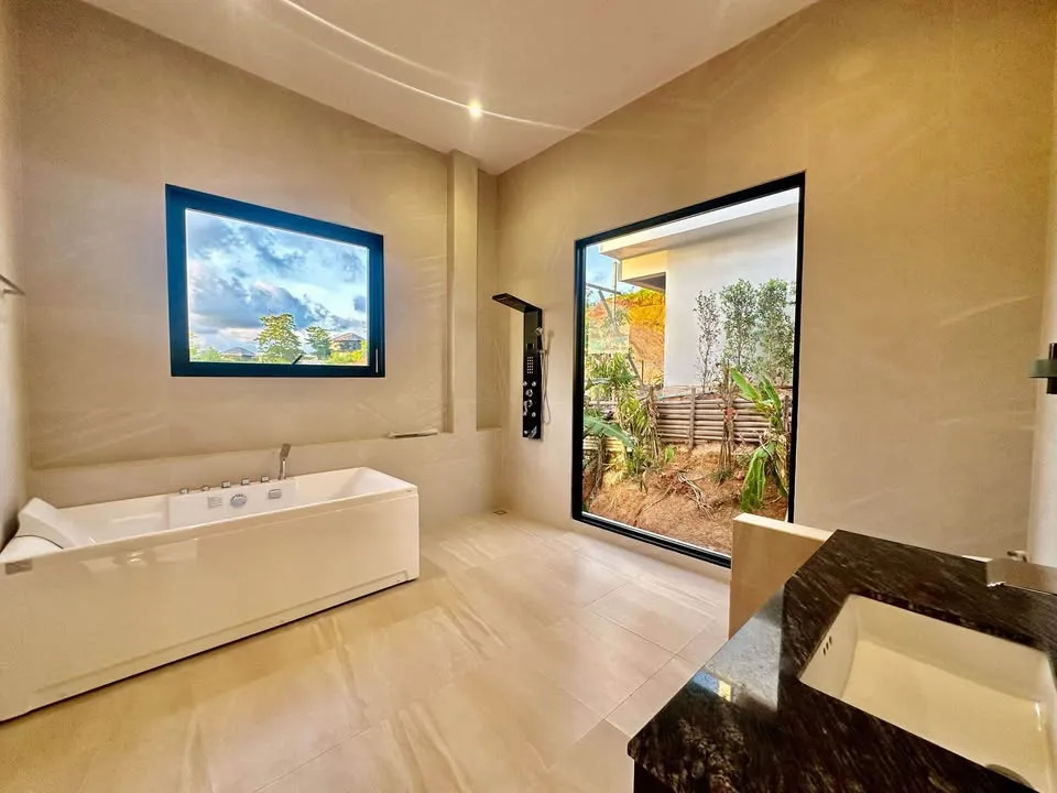 5 Bedroom Villa for Rent in Layan, Phuket – Sea View Pool Villa