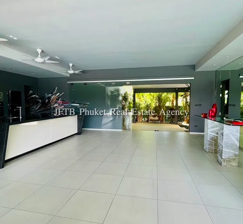4-Bedroom Luxury Pool Villa for Sale in Rawai, Phuket – 2,000 sqm Land