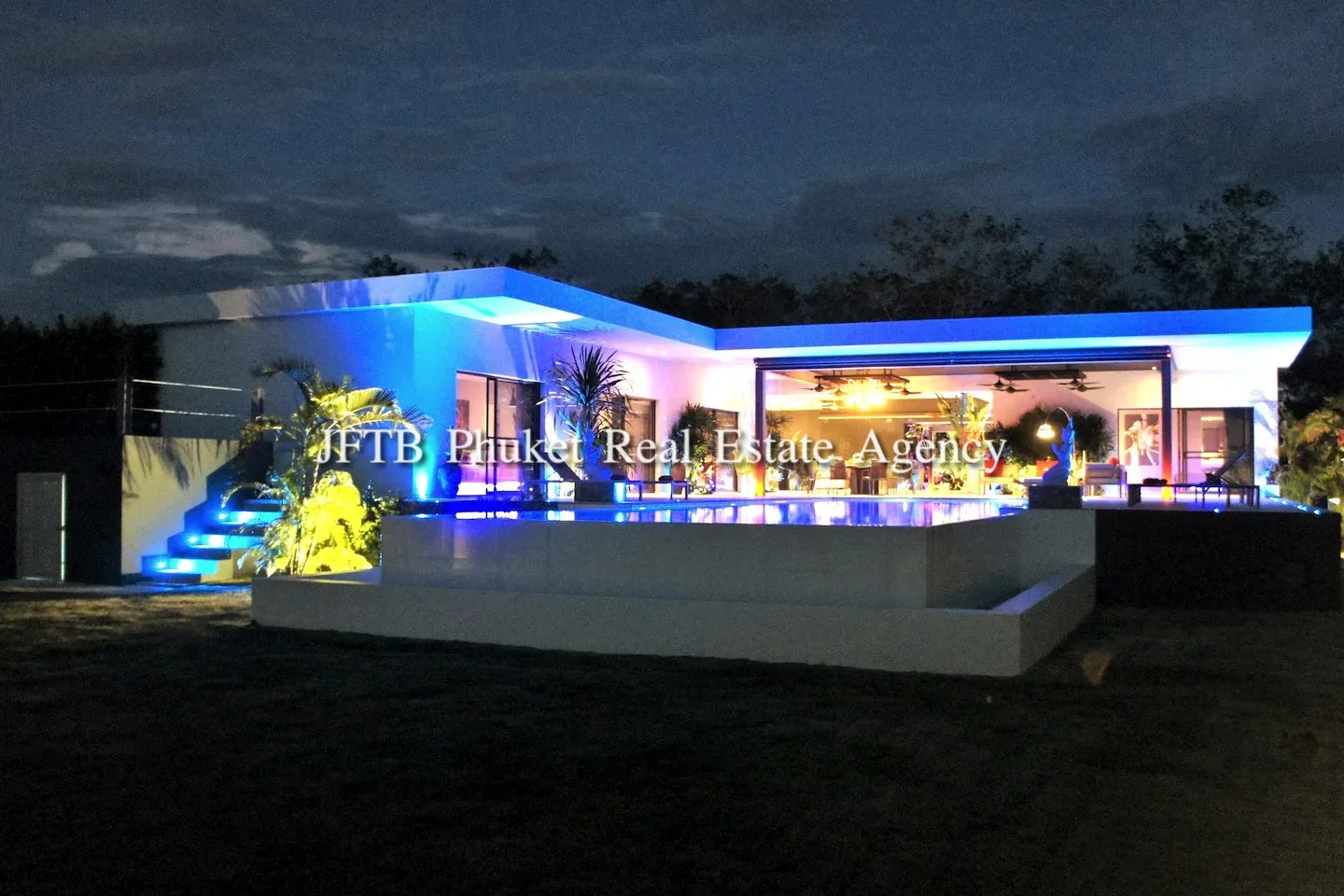 4-Bedroom Luxury Pool Villa for Sale in Rawai, Phuket – 2,000 sqm Land