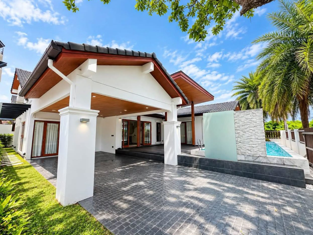 Luxury 4-Bedroom Pool Villa for Rent in Koh Kaew, Phuket – Near BISP