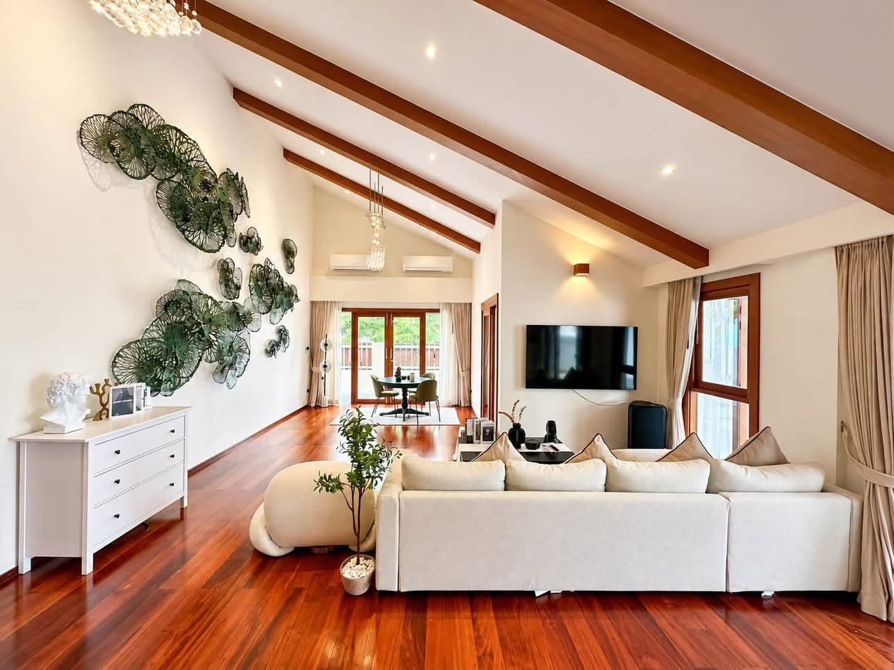 Luxury 4-Bedroom Pool Villa for Rent in Koh Kaew, Phuket – Near BISP