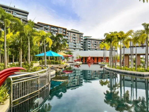 Mida Grande Resort condo for sale in Surin Phuket – 1-bedroom sea view foreign freehold