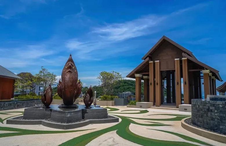 Mida Grande Resort Condo for Sale in Surin, Phuket – 1-Bedroom Sea View Foreign Freehold