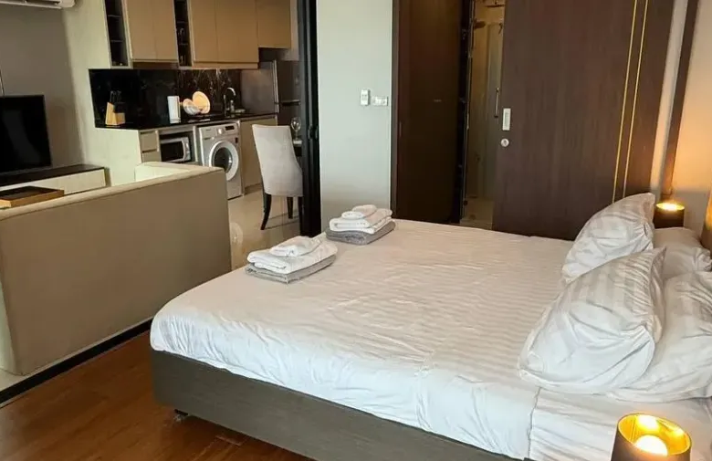 Mida Grande Resort Condo for Sale in Surin, Phuket – 1-Bedroom Sea View Foreign Freehold