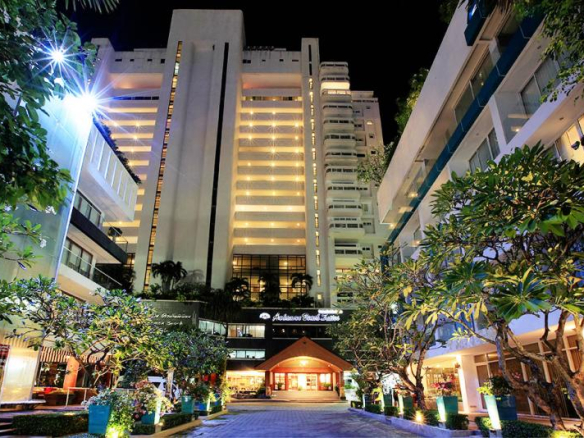 Fully renovated sea view studio for sale in Patong at Andaman Beach Suites