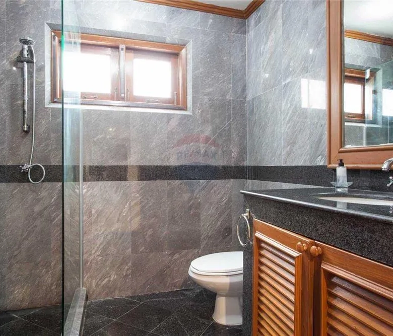 4 Bedroom Sea View Pool Villa for Sale in Patong, Phuket
