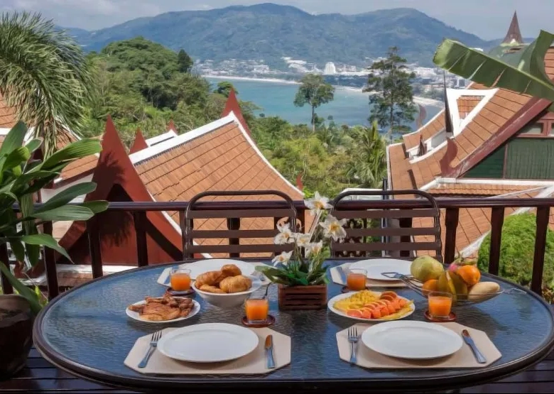 4 Bedroom Sea View Pool Villa for Sale in Patong, Phuket