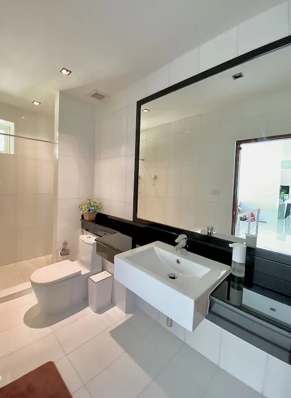 Waterside Panwa 4-Bedroom Beachfront Duplex for Rent – Ao Yon Phuket
